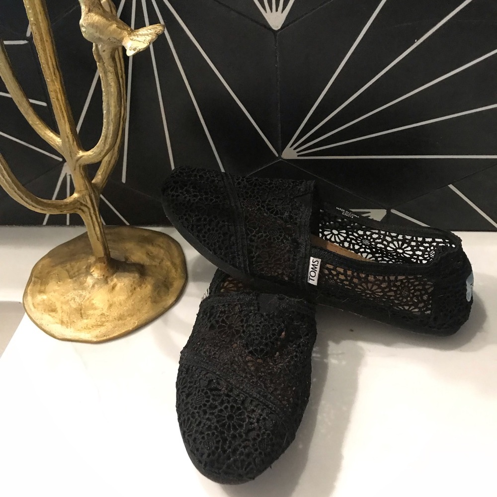Black Lace Toms